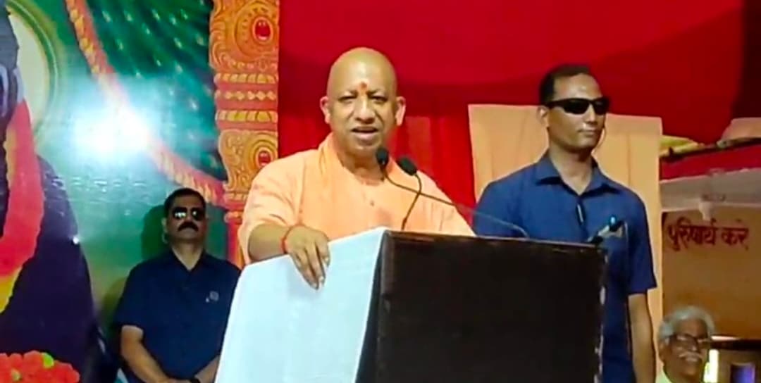 Sonbhadra News : सीएम योगी ने भी माना बाबा कीनाराम का चमत्कार, जाना था सोनभद्र मगर पहुंच गए चंदौली 