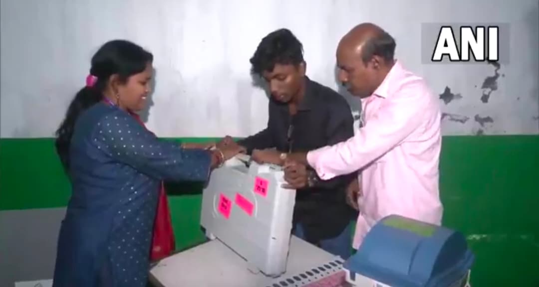 झारखंड विधानसभा चुनाव में बम्पर वोटिंग, 43 विधानसभा सीटों पर हुआ मतदान