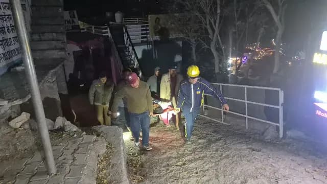 Uttarakhand News : कैंचीधाम के समीप कार हादसे में तीन बारातियों की मौत, एक घायल