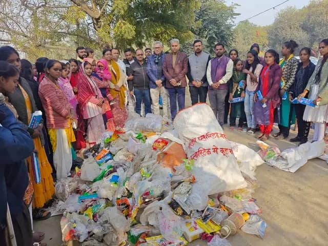 Varanasi News : कूड़ा प्रबंधन के लिए वाराणसी मंडल में शुरू होगी एक नई पहल–डीडी पंचायत 