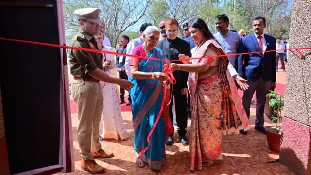 Sonbhadra News : राज्यपाल ने कलेक्ट्रेट परिसर में नवनिर्मित सरदार बल्लभ भाई पटेल वाटिका का किया लोकार्पण 