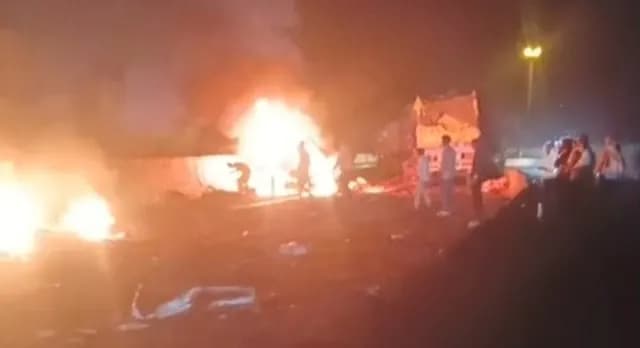 Mirzapur News : भीषण सड़क हादसे में 10 लोगों की मौत 