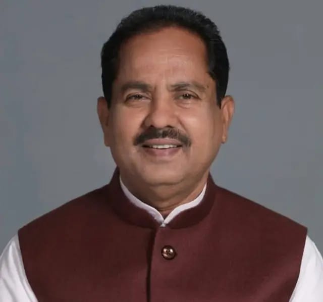 UP News : बरेली के फरीदपुर से भाजपा विधायक का निधन, बैठक में आया था हार्ट अटैक