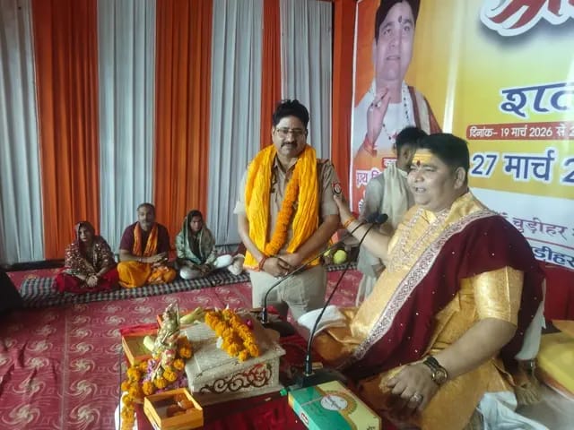 श्रीराम कथा शतचंडी यज्ञ में श्रधालुओं की उमड़ी भीड़