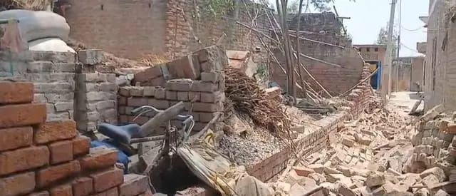 UP News : फतेहपुर में आंधी का कहर, 11 लोगों की मौत, 15 गंभीर रूप से घायल